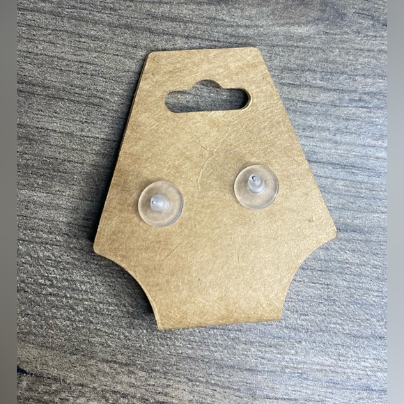 Mini Cow Stud Earrings - Picture 4 of 4